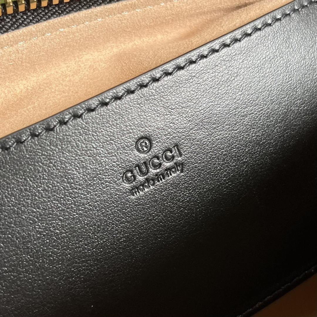 G*u*i gg marmont bag