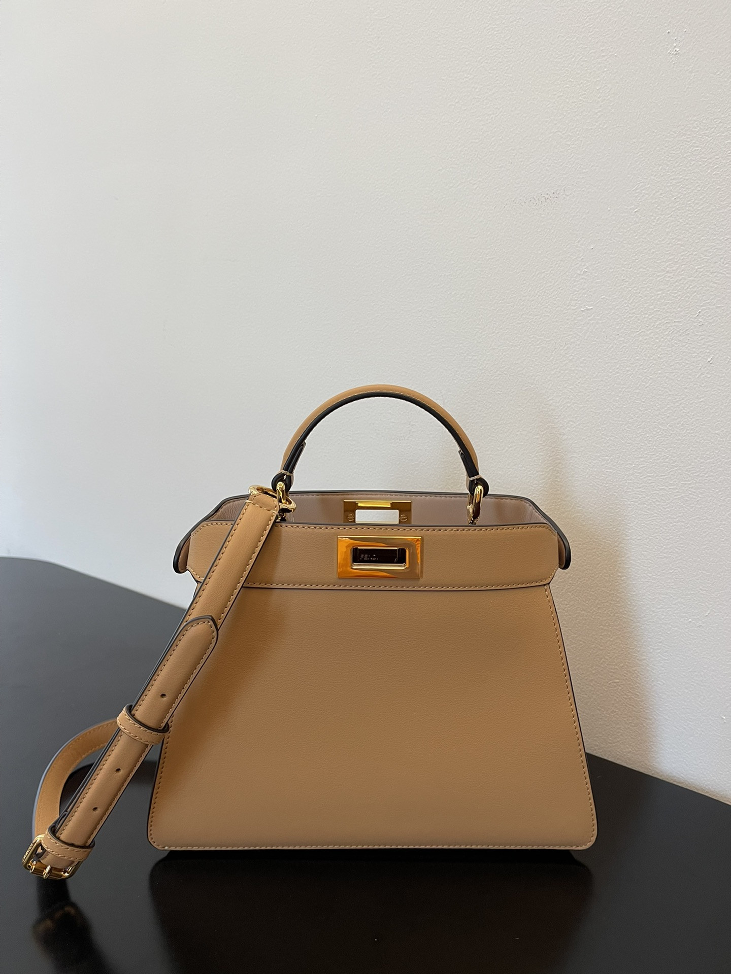 Fendi Peekaboo Iseeu Small