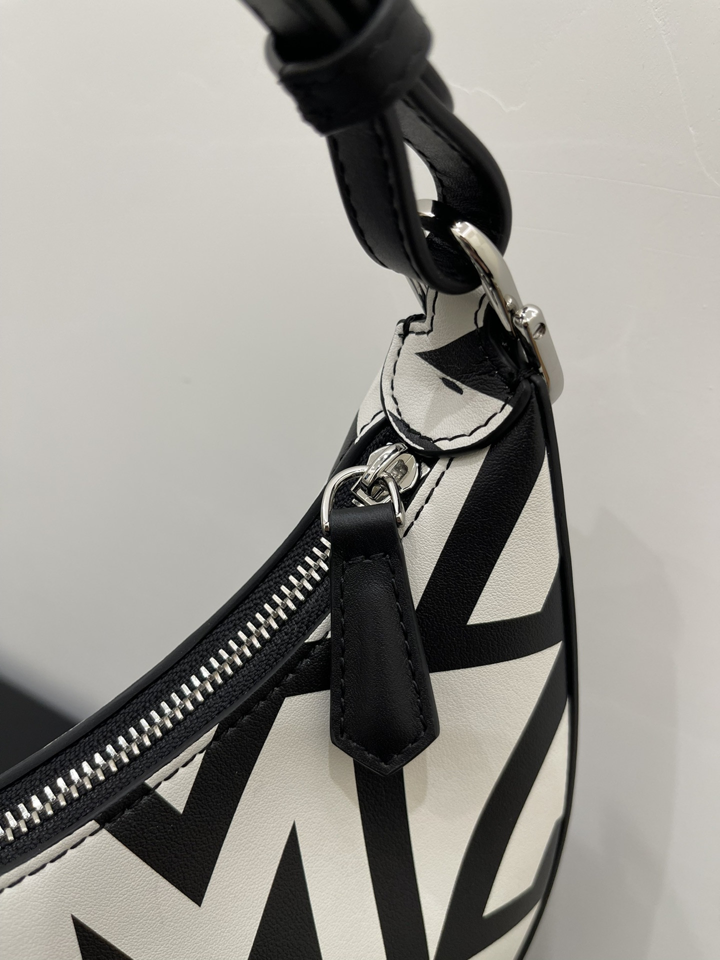 Fendi Praphy
