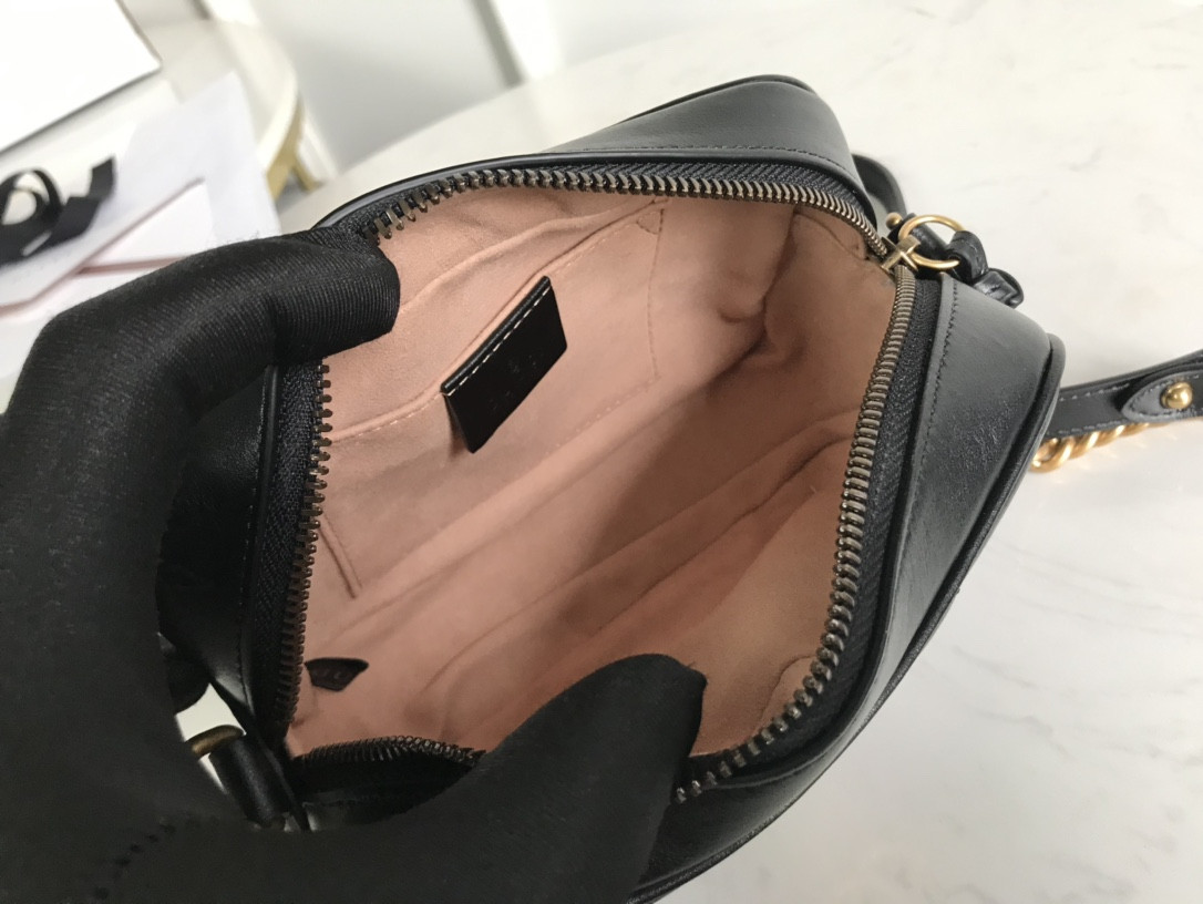 G*u*i gg marmont bag