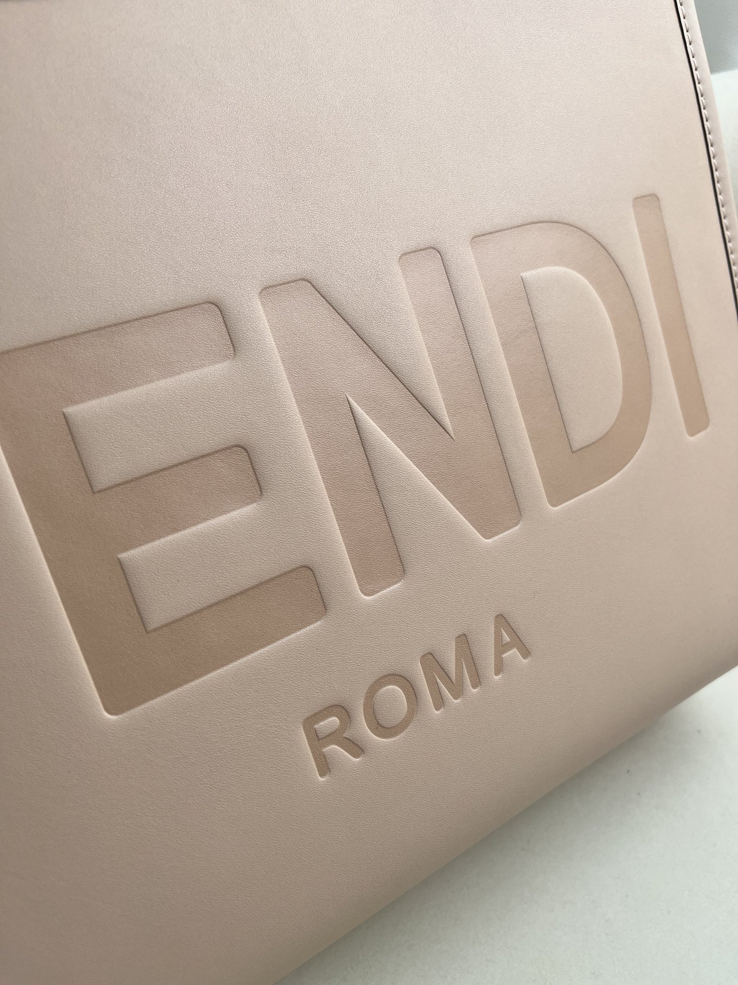 FENDI SUNSHINE TOTE
