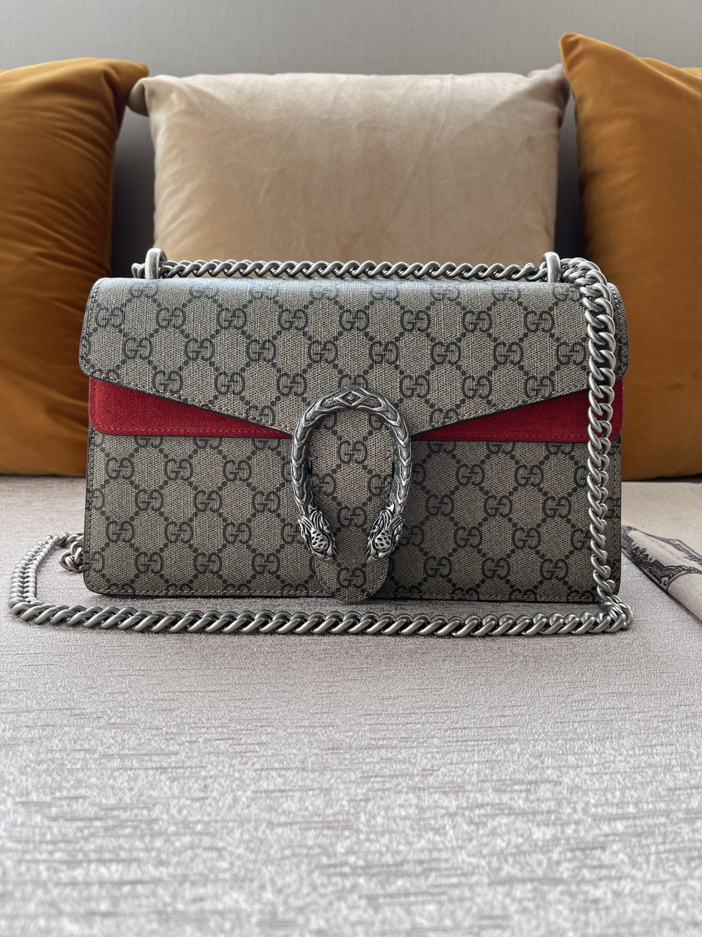 G*u*i dionysus bag