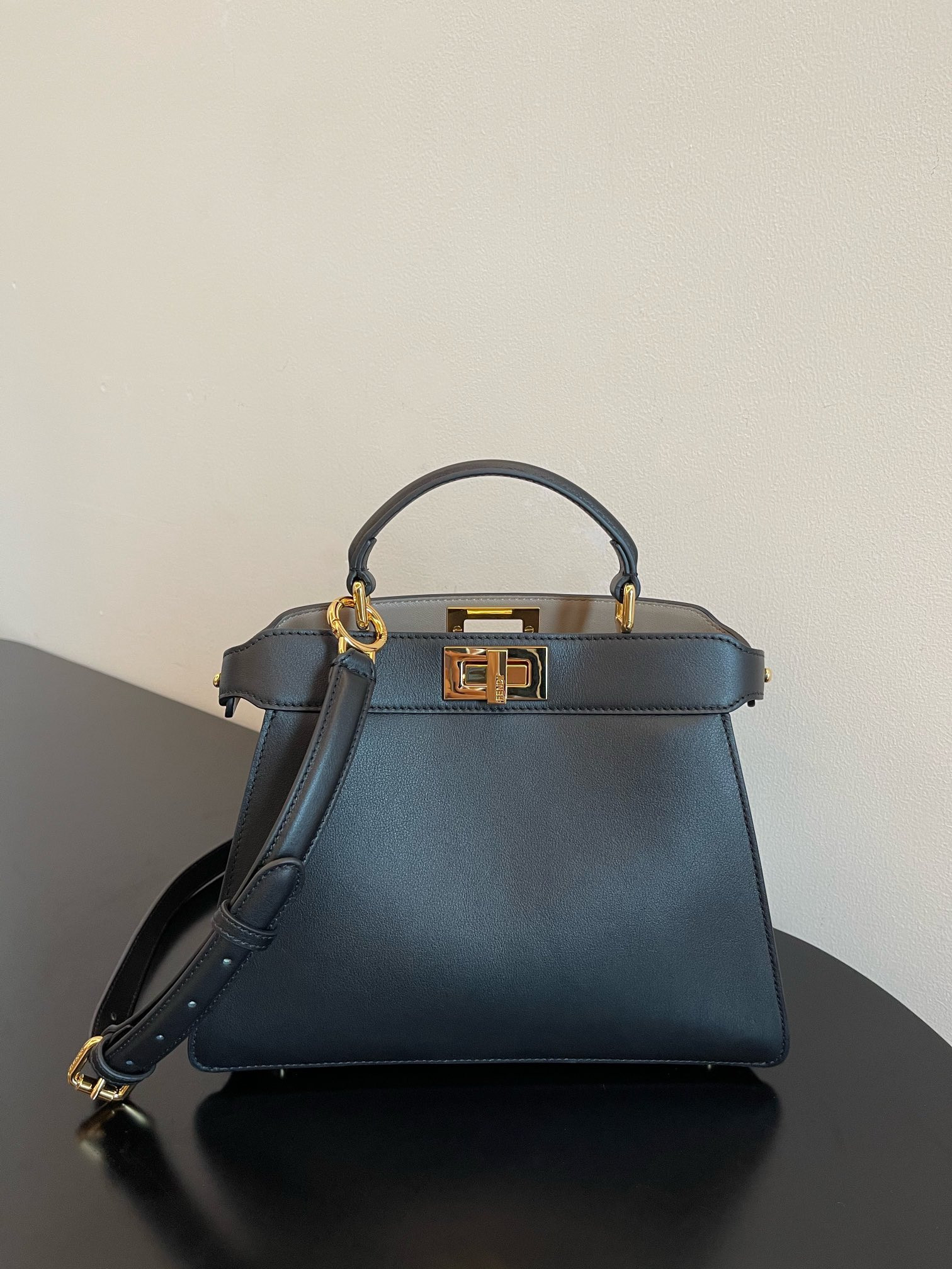 Fendi Peekaboo Iseeu Small