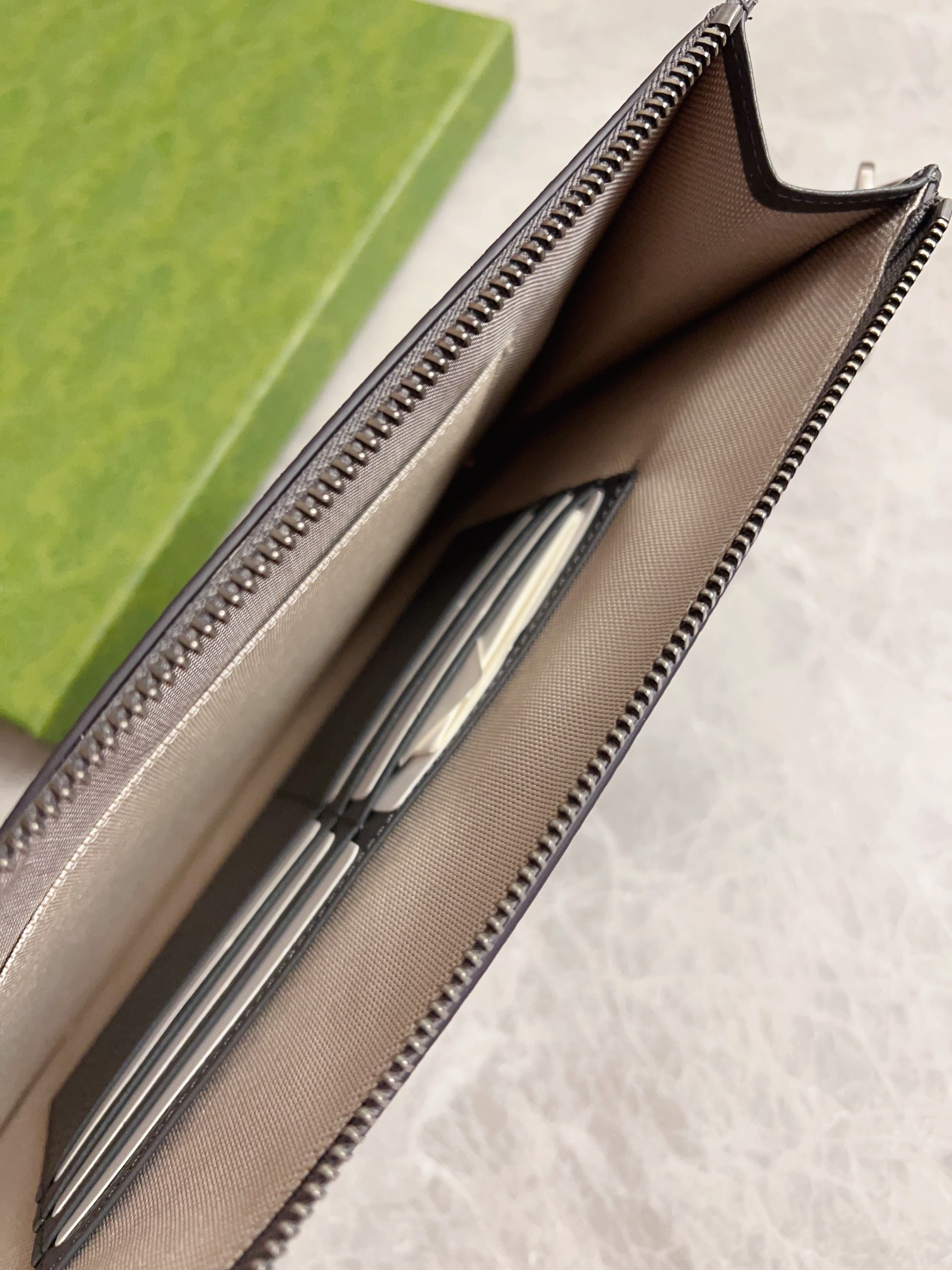 G*u*i ophidia bag