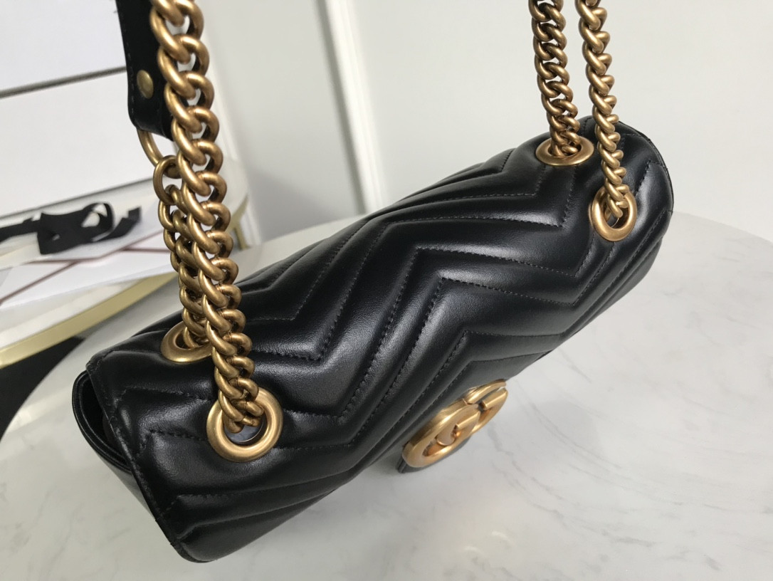 G*u*i gg marmont bag