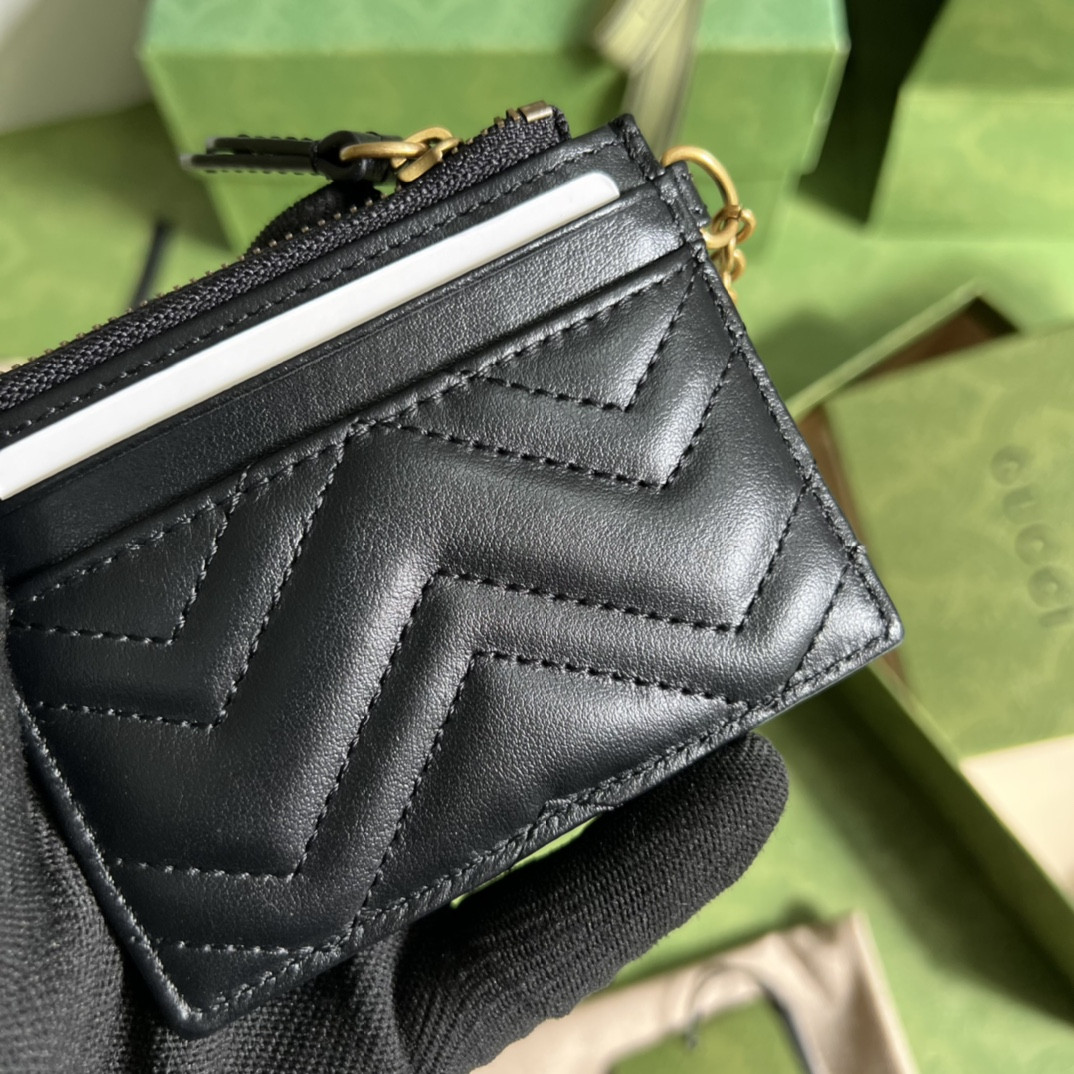 G*u*i gg marmont bag