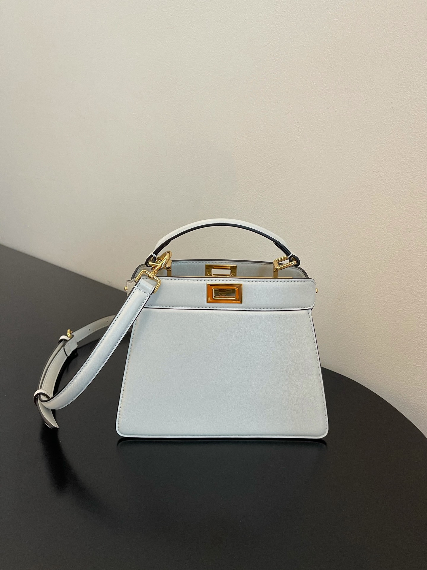 Fendi Peekaboo Iseeu Petite
