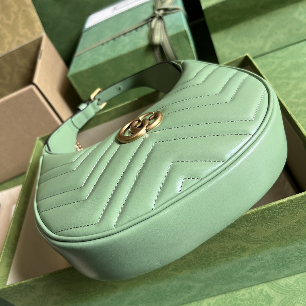 G*u*i gg marmont bag