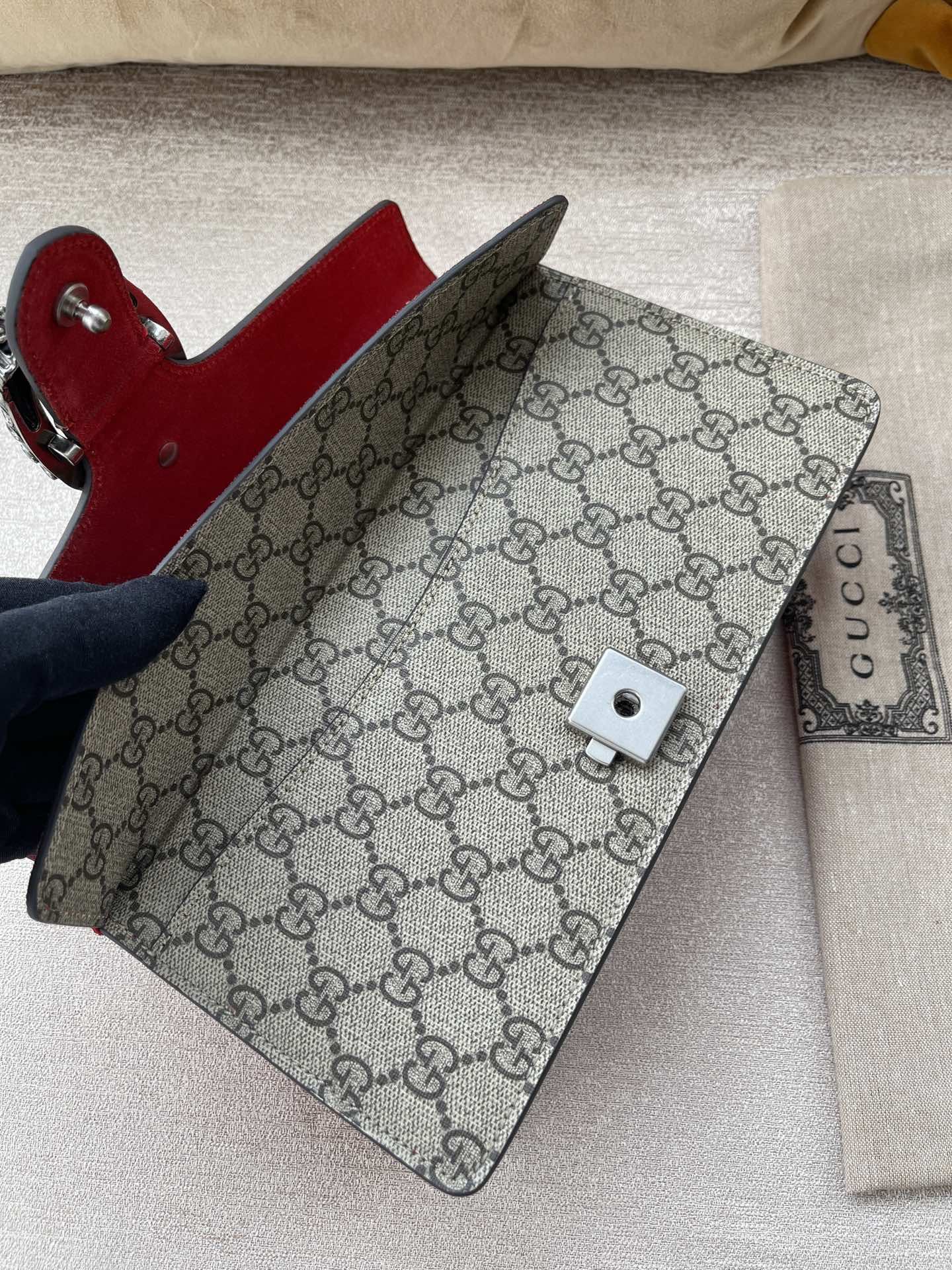 G*u*i dionysus bag