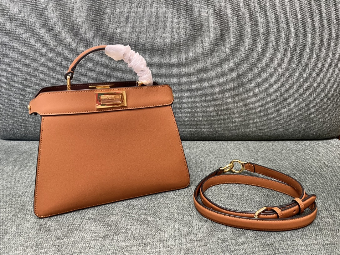 Fendi Peekaboo Iseeu Small
