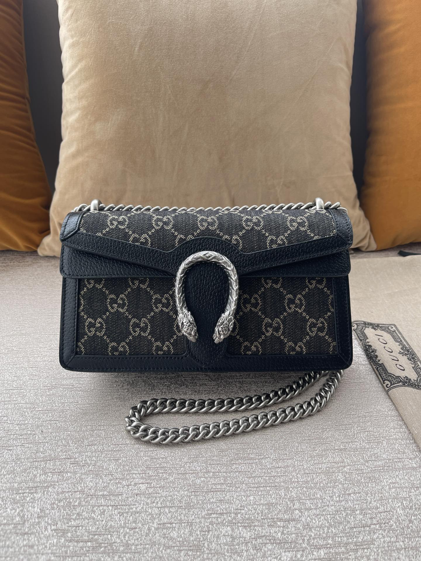 G*u*i dionysus bag